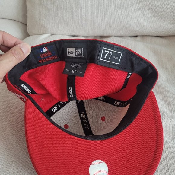 Toronto Blue Jays NEW ERA Red Fitted - Picture 3 of 3